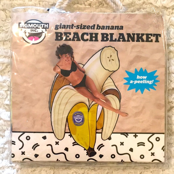 Other - 🍌 Banana Beach Blanket 🍌